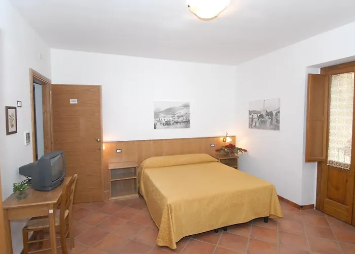 Le Antiche Torri Пескассероли